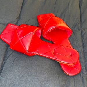 Fashionable sandals